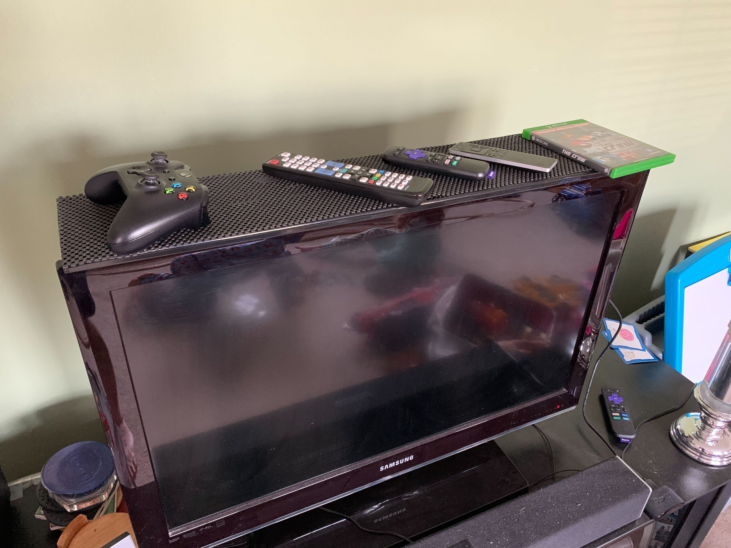 Floating TV Shelf 2